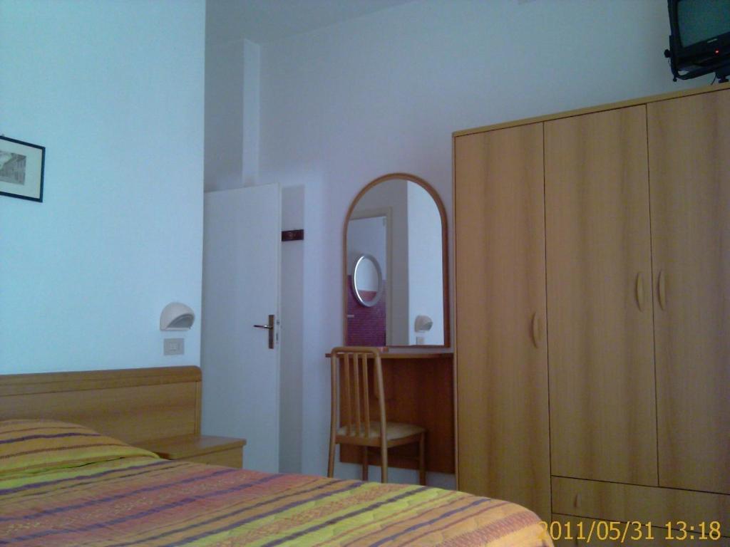 Hotel Leda Rimini Oda fotoğraf