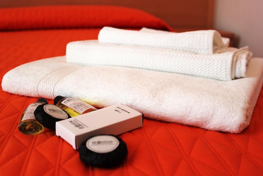 Hotel Leda Rimini Oda fotoğraf