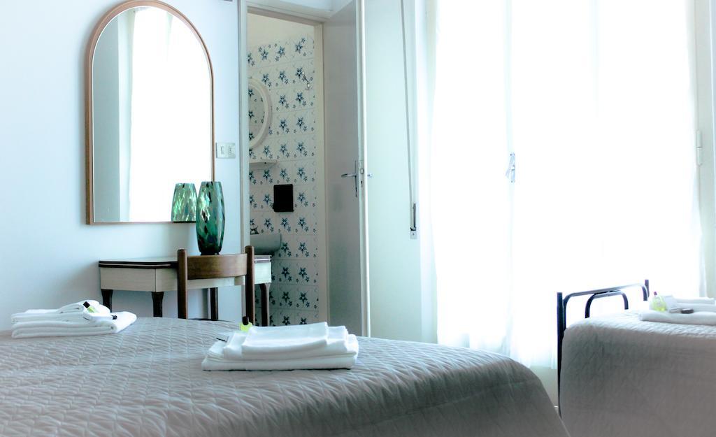 Hotel Leda Rimini Oda fotoğraf